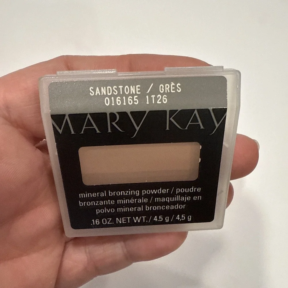 Mary Kay Mineral Bronzing Powder Sandstone .16 Oz. 016165 NEW‎ Discontinued